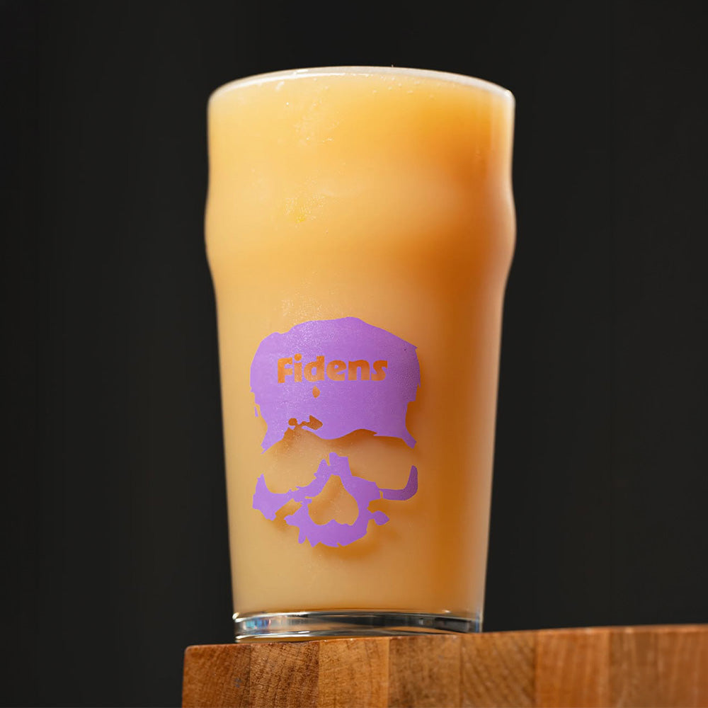 Fidens branded Skull glass